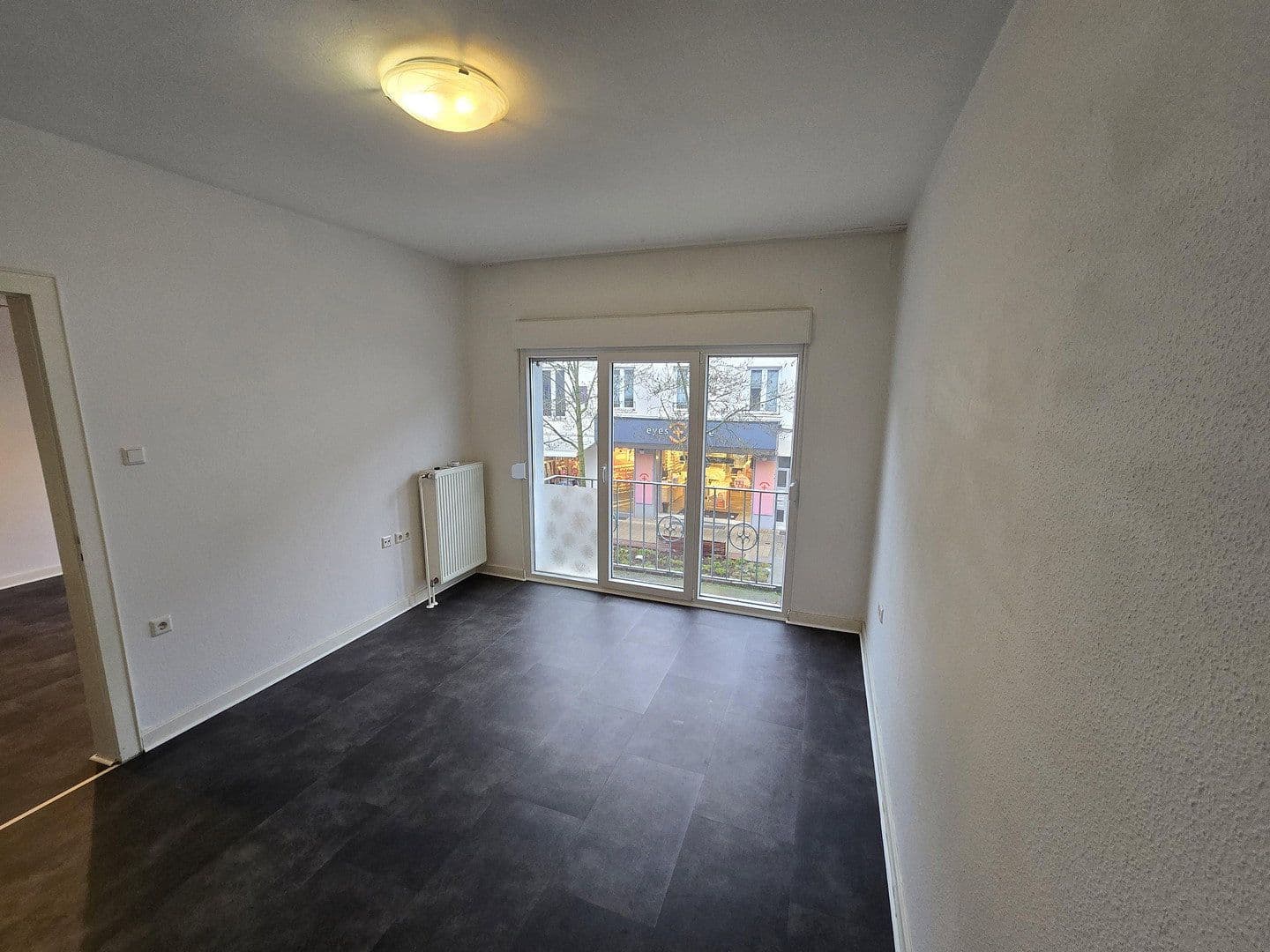 Prenájom bytu 1-izbový 61 m², Viehtor 15, Wesel, Severné Porýnie - Westfálsko Prenájom bytu 1-izbový 61 m², Viehtor 15, Wesel, Severné Porýnie - Westfálsko