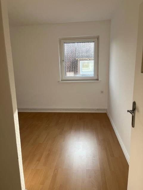 Prenájom bytu 3-izbový 81 m², Nibourstaße 9, Hameln, Dolné Sasko Prenájom bytu 3-izbový 81 m², Nibourstaße 9, Hameln, Dolné Sasko