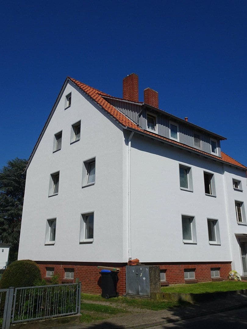 Prenájom bytu 3-izbový 81 m², Nibourstaße 9, Hameln, Dolné Sasko Prenájom bytu 3-izbový 81 m², Nibourstaße 9, Hameln, Dolné Sasko