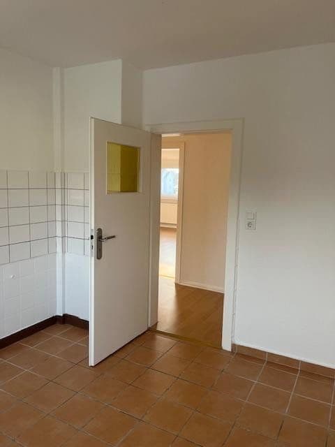 Prenájom bytu 3-izbový 81 m², Nibourstaße 9, Hameln, Dolné Sasko Prenájom bytu 3-izbový 81 m², Nibourstaße 9, Hameln, Dolné Sasko