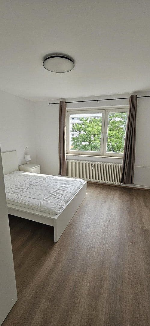Prenájom bytu 30 m², Adolf-Diesterweg-Straße 107, Ludwigshafen am Rhein, Porýnie-Falcko Prenájom bytu 30 m², Adolf-Diesterweg-Straße 107, Ludwigshafen am Rhein, Porýnie-Falcko