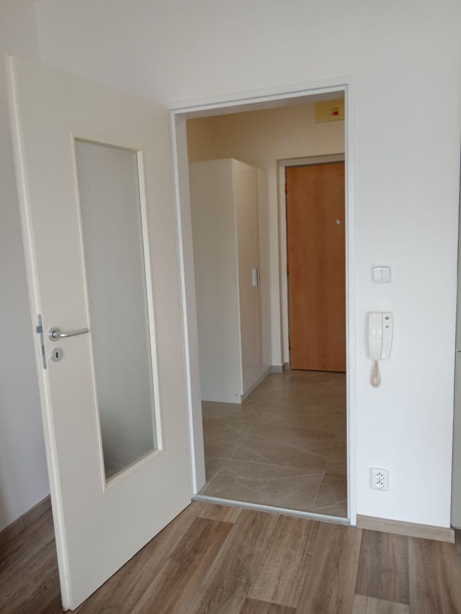 Prenájom bytu 1-izbový 34 m², Sluneční náměstí, Praha, Praha Prenájom bytu 1-izbový 34 m², Sluneční náměstí, Praha, Praha