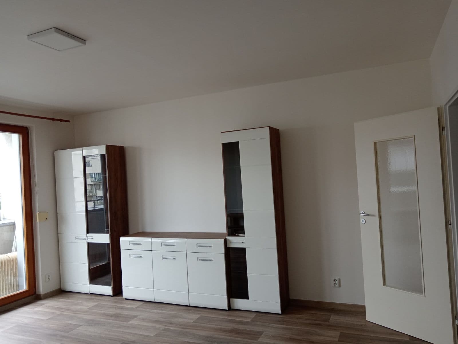 Prenájom bytu 1-izbový 34 m², Sluneční náměstí, Praha, Praha Prenájom bytu 1-izbový 34 m², Sluneční náměstí, Praha, Praha