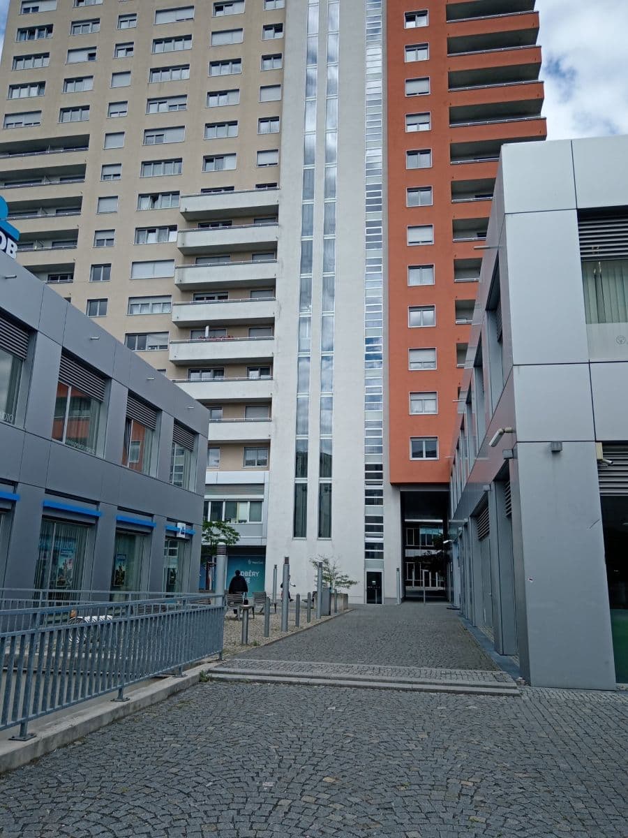 Prenájom bytu 1-izbový 34 m², Sluneční náměstí, Praha, Praha Prenájom bytu 1-izbový 34 m², Sluneční náměstí, Praha, Praha