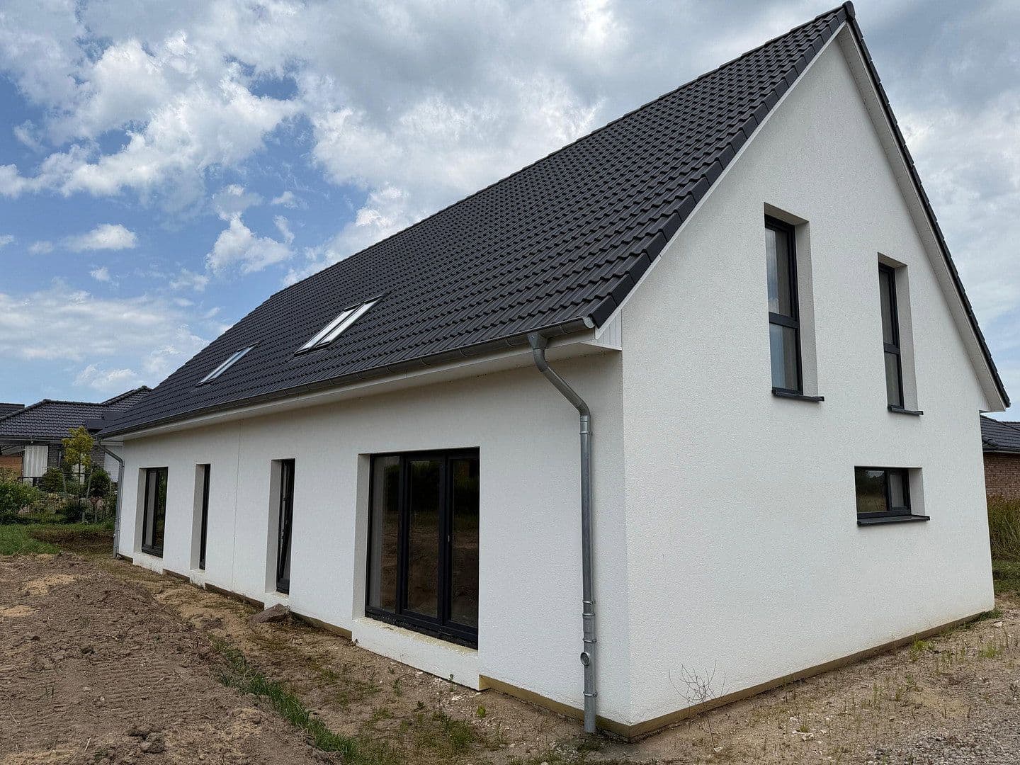 Predaj domu 281 m², pozemek 539 m², Ascheberg, Šlezvicko-Holštajnsko Predaj domu 281 m², pozemek 539 m², Ascheberg, Šlezvicko-Holštajnsko