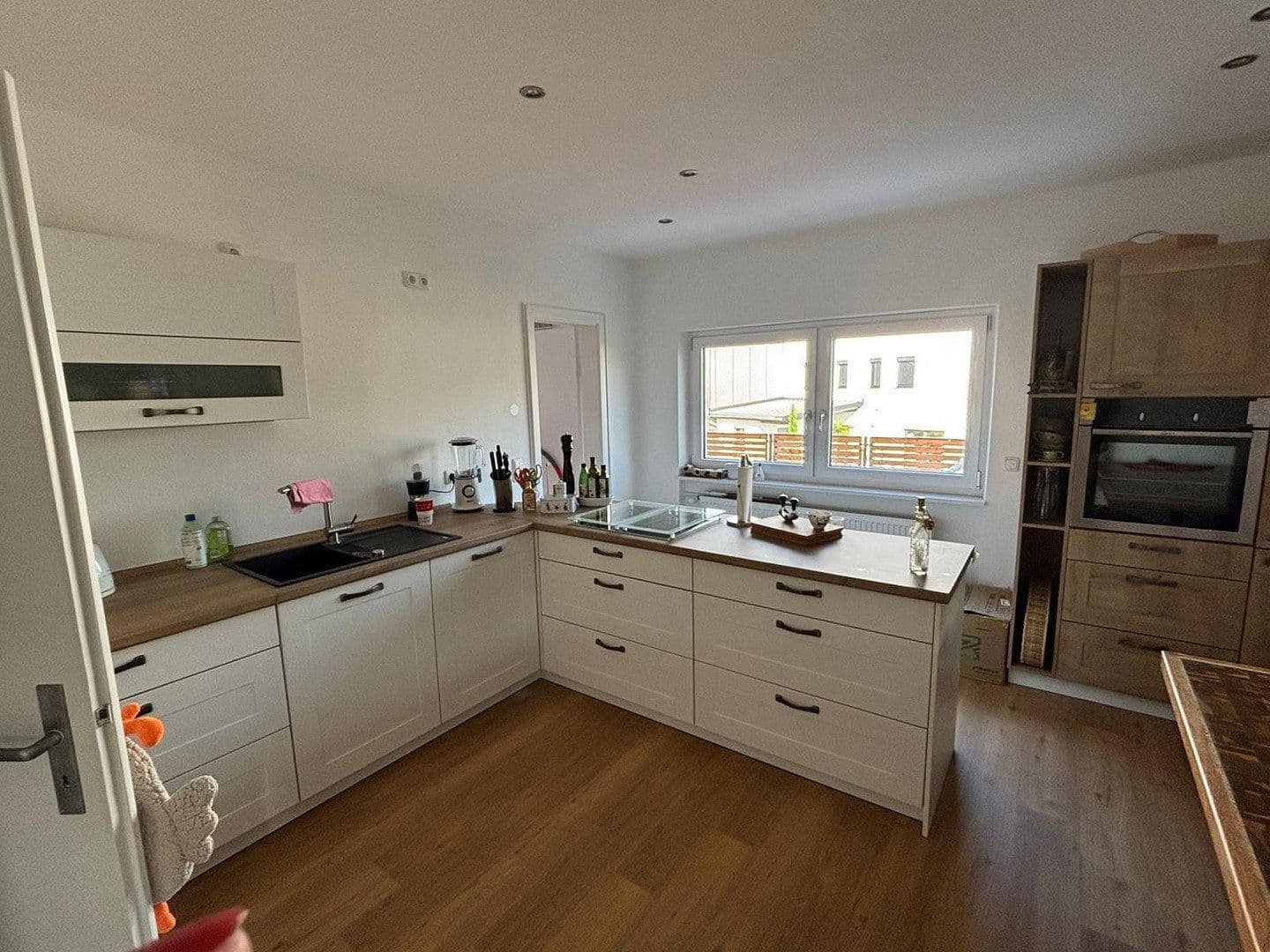 Prenájom bytu 3-izbový 109 m², Innstraße 12a, Rott a. Inn, Bavorsko Prenájom bytu 3-izbový 109 m², Innstraße 12a, Rott a. Inn, Bavorsko