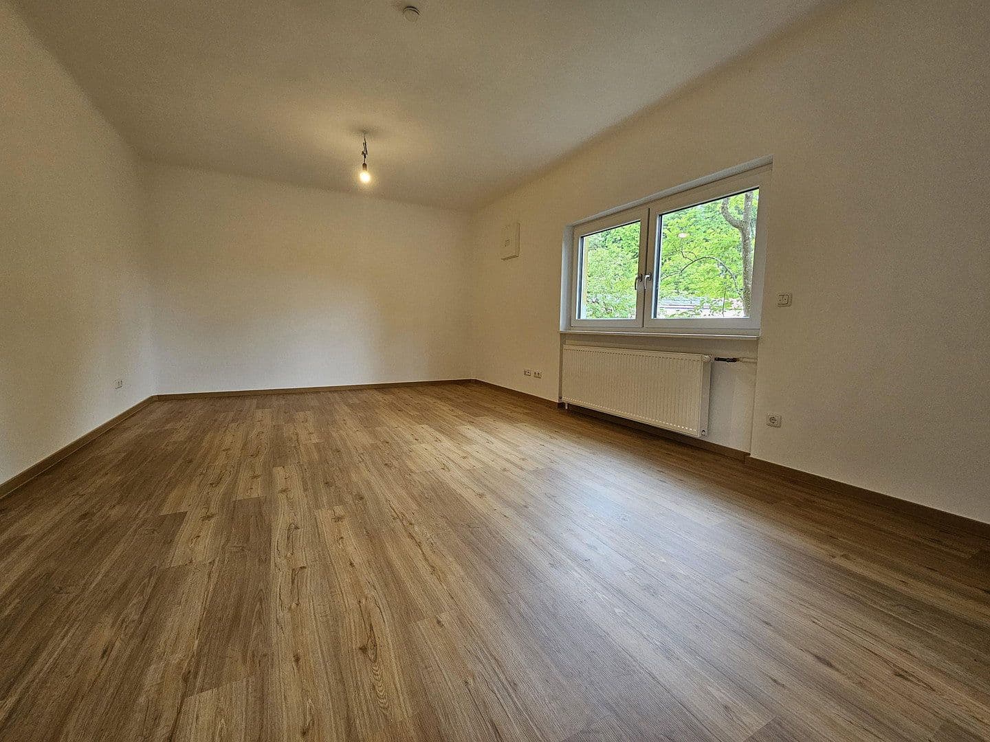 Prenájom bytu 3-izbový 109 m², Innstraße 12a, Rott a. Inn, Bavorsko Prenájom bytu 3-izbový 109 m², Innstraße 12a, Rott a. Inn, Bavorsko