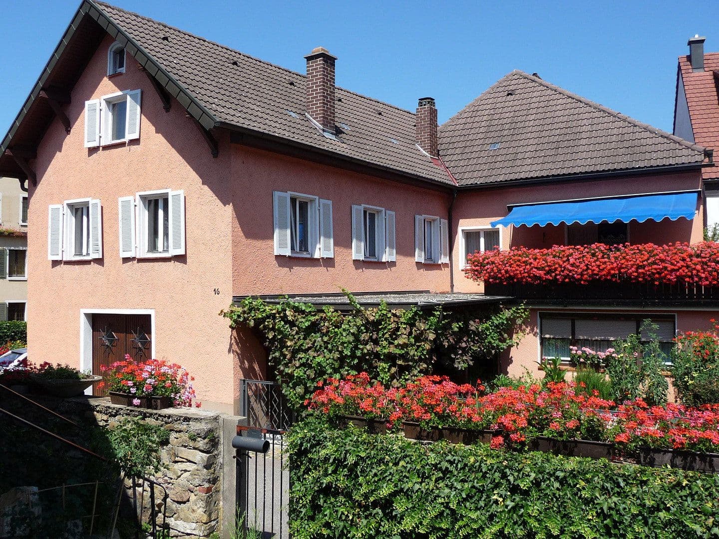 Prenájom bytu 2-izbový 70 m², Staufen im Breisgau, Bádensko-Wurttembersko Prenájom bytu 2-izbový 70 m², Staufen im Breisgau, Bádensko-Wurttembersko