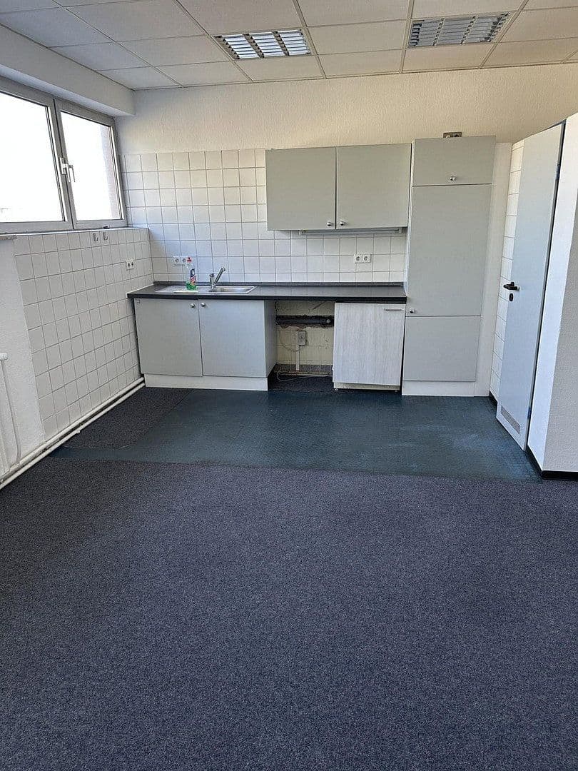 Prenájom kancelárie 150 m², Berlin, Berlín Prenájom kancelárie 150 m², Berlin, Berlín