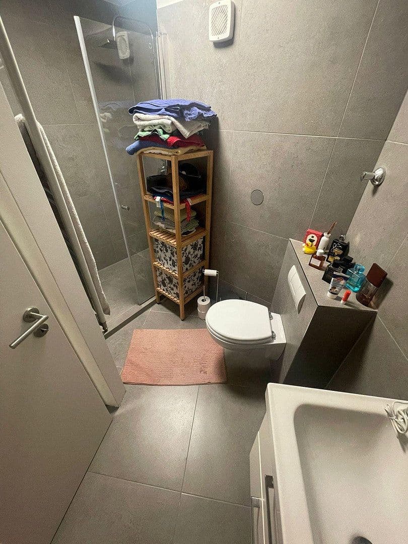 Prenájom bytu 2-izbový 68 m², Gerresheimerstr 18, Düsseldorf, Severné Porýnie - Westfálsko Prenájom bytu 2-izbový 68 m², Gerresheimerstr 18, Düsseldorf, Severné Porýnie - Westfálsko