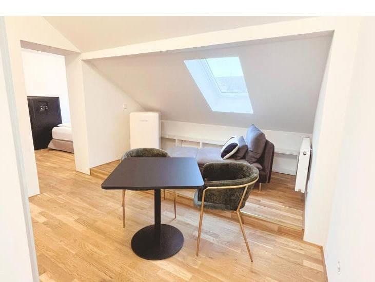 Prenájom bytu 2-izbový 46 m², Obertorplatz 14, Hechingen, Bádensko-Wurttembersko Prenájom bytu 2-izbový 46 m², Obertorplatz 14, Hechingen, Bádensko-Wurttembersko
