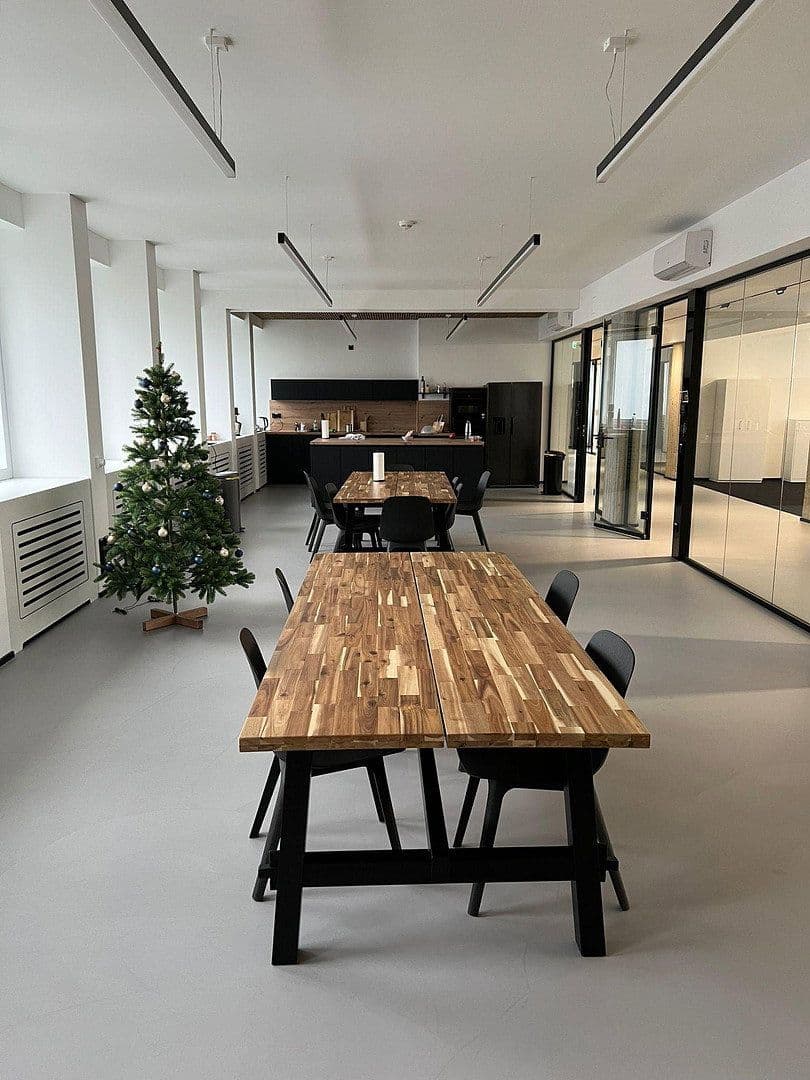 Prenájom kancelárie 100 m², Huyssenallee 82, Essen, Severné Porýnie - Westfálsko Prenájom kancelárie 100 m², Huyssenallee 82, Essen, Severné Porýnie - Westfálsko