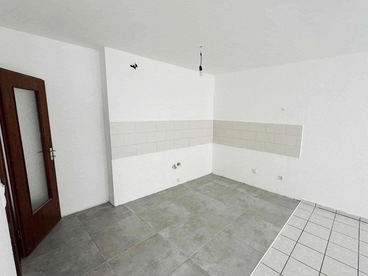 Prenájom bytu 3-izbový 90 m², Leusbergstr. 45, Recklinghausen, Severné Porýnie - Westfálsko Prenájom bytu 3-izbový 90 m², Leusbergstr. 45, Recklinghausen, Severné Porýnie - Westfálsko