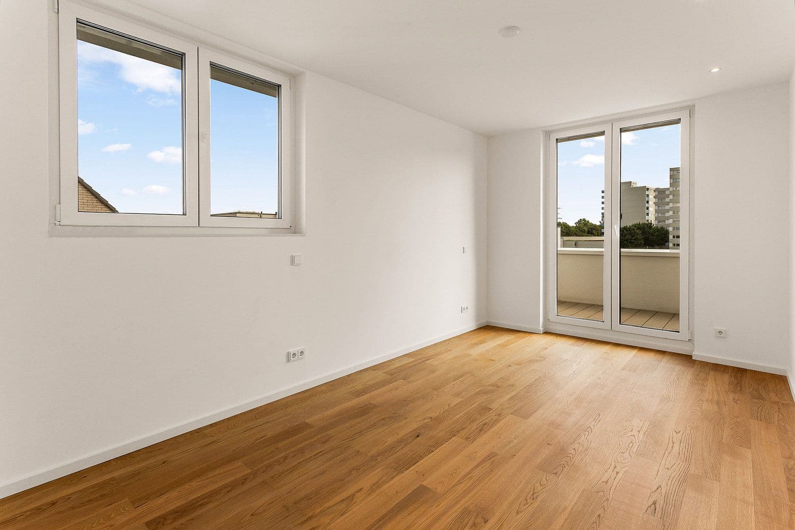 Prenájom domu 185 m², pozemek 330 m², Auf den Gänseweisen 24a, Liederbach am Taunus, Hesensko Prenájom domu 185 m², pozemek 330 m², Auf den Gänseweisen 24a, Liederbach am Taunus, Hesensko