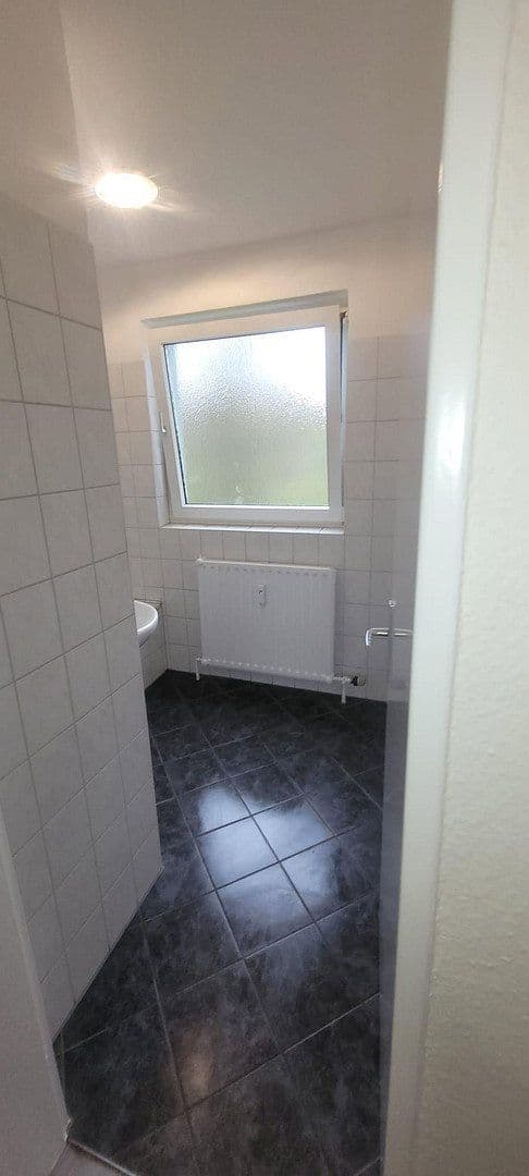 Prenájom bytu 4-izbový 80 m², Nordstr. 13, Steinau an der Straße, Hesensko Prenájom bytu 4-izbový 80 m², Nordstr. 13, Steinau an der Straße, Hesensko