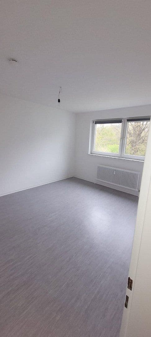 Prenájom bytu 4-izbový 80 m², Nordstr. 13, Steinau an der Straße, Hesensko Prenájom bytu 4-izbový 80 m², Nordstr. 13, Steinau an der Straße, Hesensko