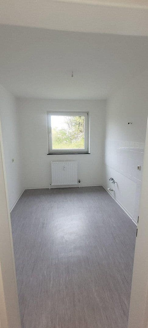 Prenájom bytu 4-izbový 80 m², Nordstr. 13, Steinau an der Straße, Hesensko Prenájom bytu 4-izbový 80 m², Nordstr. 13, Steinau an der Straße, Hesensko