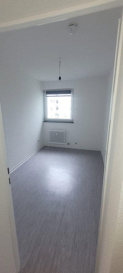 Prenájom bytu 4-izbový 80 m², Nordstr. 13, Steinau an der Straße, Hesensko Prenájom bytu 4-izbový 80 m², Nordstr. 13, Steinau an der Straße, Hesensko