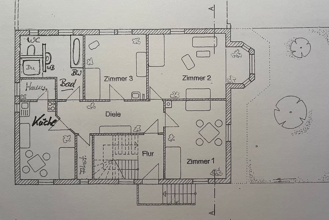 Prenájom bytu 3-izbový 100 m², Mosbach, Bádensko-Wurttembersko Prenájom bytu 3-izbový 100 m², Mosbach, Bádensko-Wurttembersko