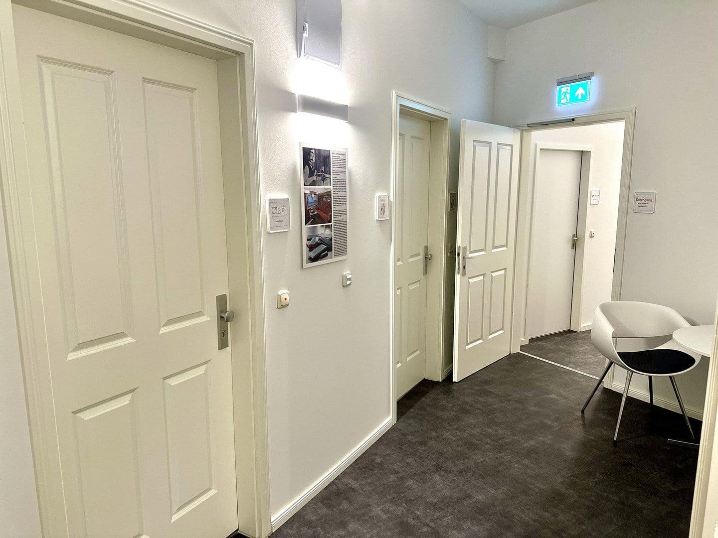 Prenájom kancelárie 17 m², Giesensdorfer Str. 29, BERLIN, Berlín Prenájom kancelárie 17 m², Giesensdorfer Str. 29, BERLIN, Berlín