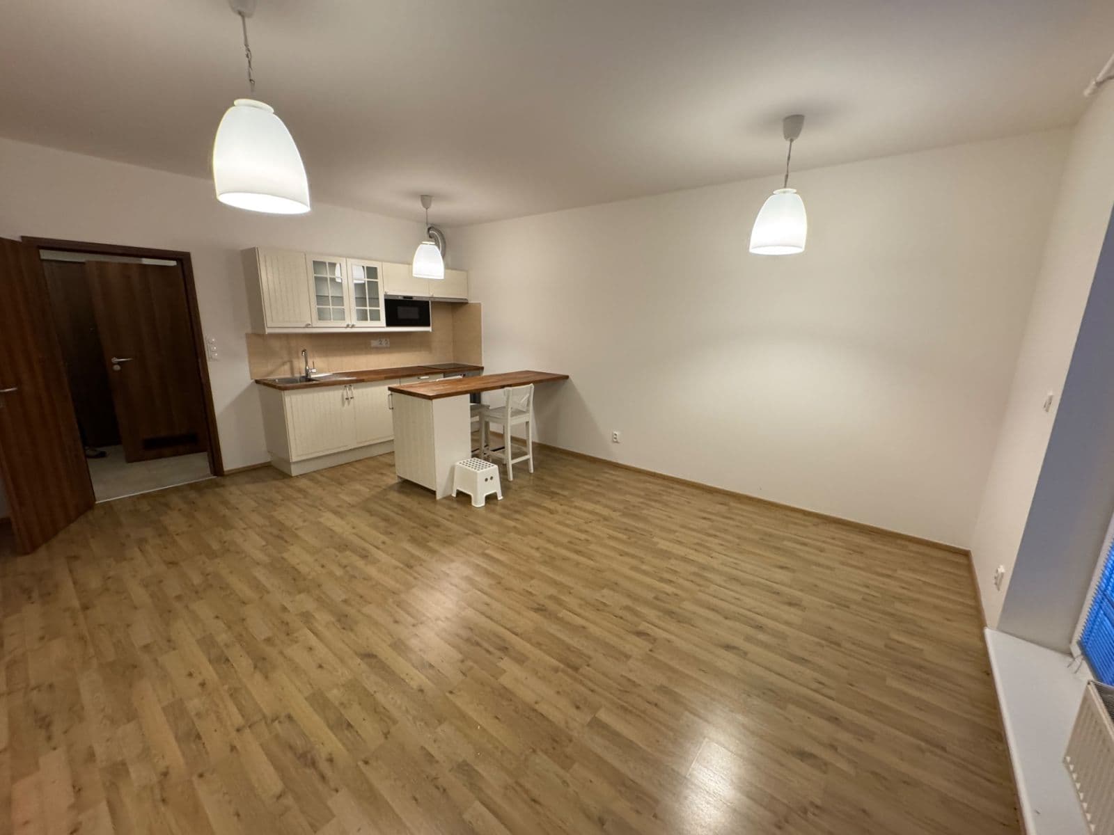 Prenájom bytu 1-izbový 33 m², Blšanecká, Praha, Praha Prenájom bytu 1-izbový 33 m², Blšanecká, Praha, Praha