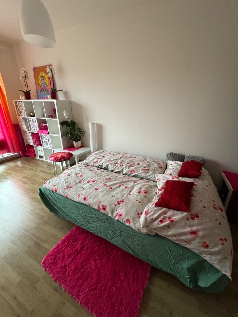 Prenájom bytu 1-izbový 33 m², Blšanecká, Praha, Praha Prenájom bytu 1-izbový 33 m², Blšanecká, Praha, Praha