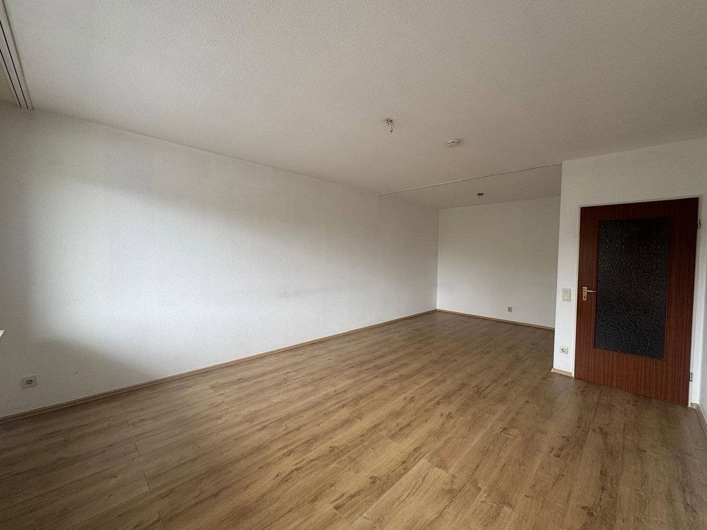 Prenájom bytu 1-izbový 45 m², Duisburg, Severné Porýnie - Westfálsko Prenájom bytu 1-izbový 45 m², Duisburg, Severné Porýnie - Westfálsko