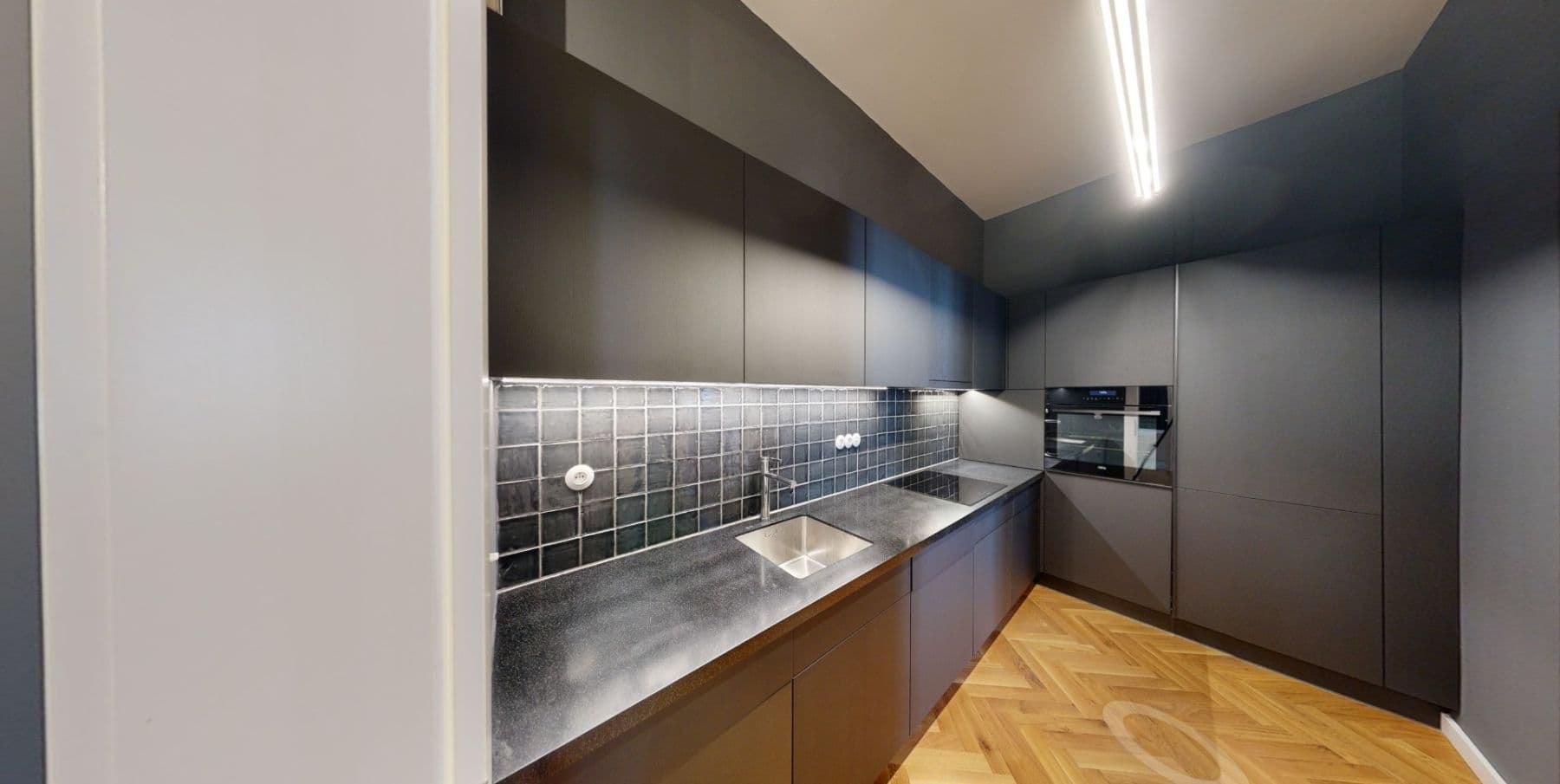 Prenájom bytu 4-izbový 154 m², náměstí Franze Kafky, Praha, Praha Prenájom bytu 4-izbový 154 m², náměstí Franze Kafky, Praha, Praha