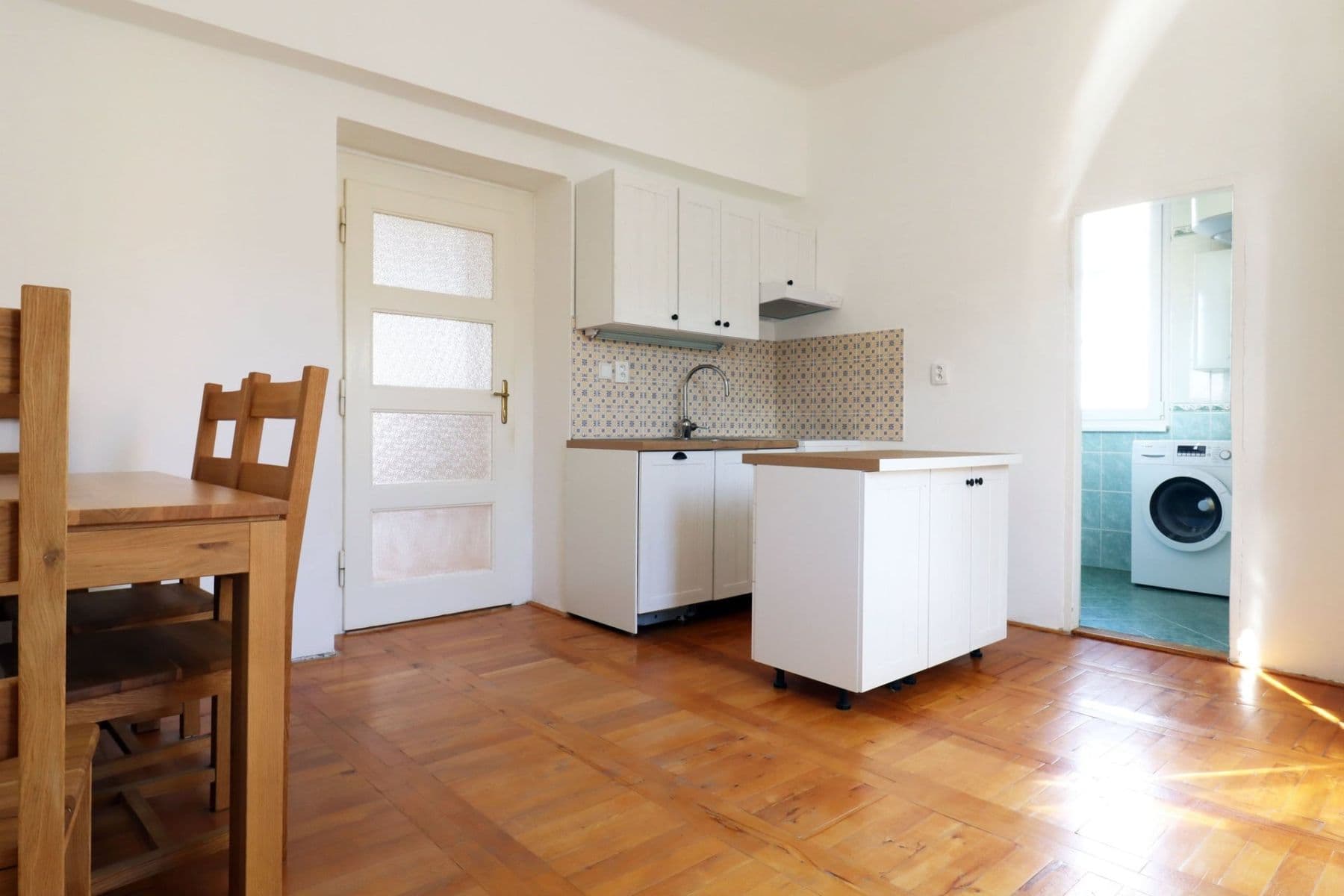Prenájom bytu 2-izbový 80 m², V Cibulkách, Praha, Praha Prenájom bytu 2-izbový 80 m², V Cibulkách, Praha, Praha