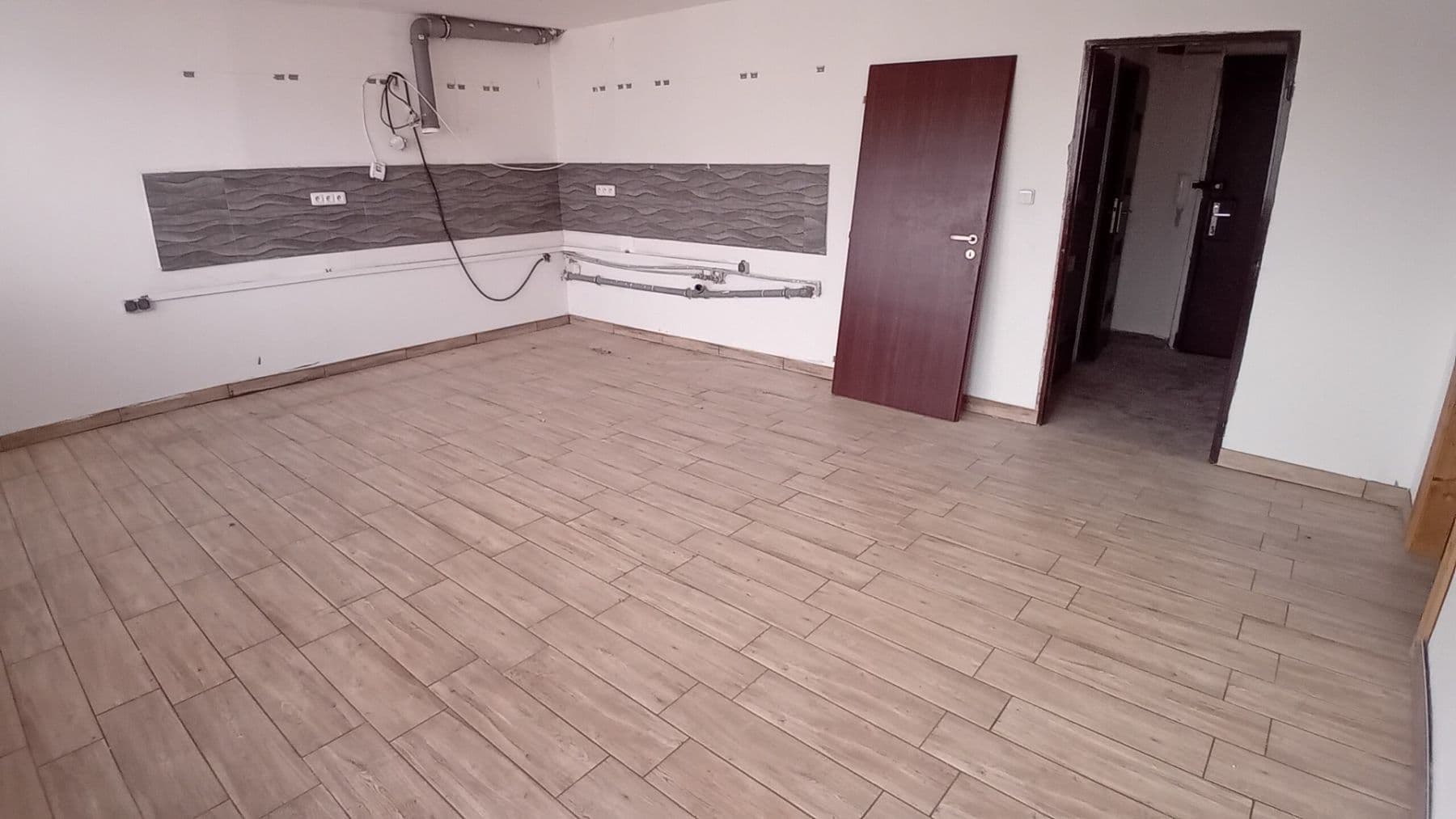 Prenájom nebytového priestoru 109 m², Roháčova, Praha, Praha Prenájom nebytového priestoru 109 m², Roháčova, Praha, Praha