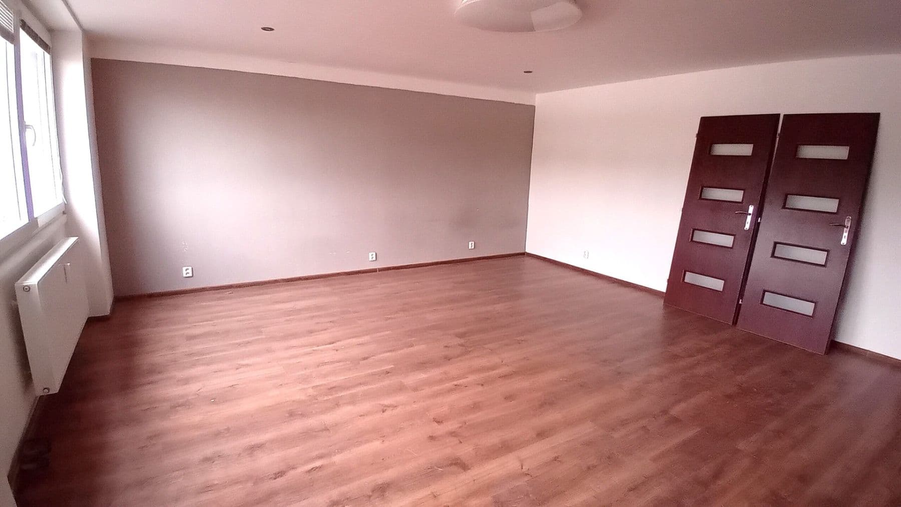 Prenájom nebytového priestoru 109 m², Roháčova, Praha, Praha Prenájom nebytového priestoru 109 m², Roháčova, Praha, Praha