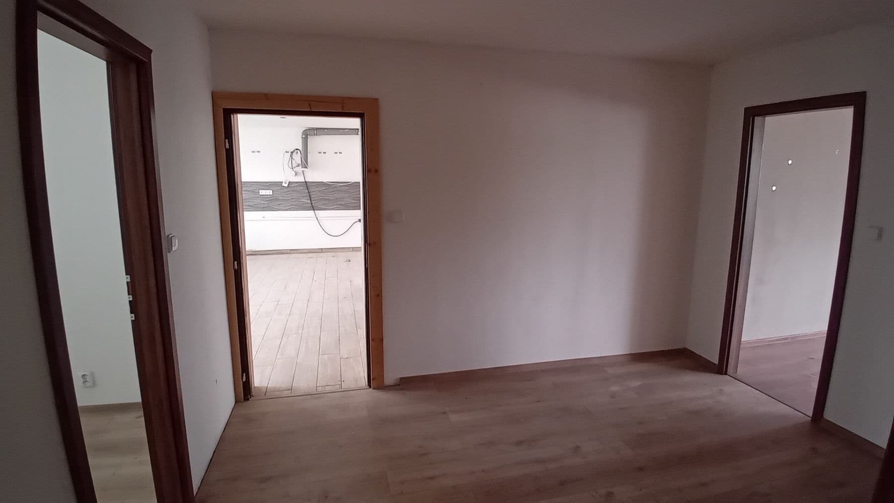 Prenájom nebytového priestoru 109 m², Roháčova, Praha, Praha Prenájom nebytového priestoru 109 m², Roháčova, Praha, Praha