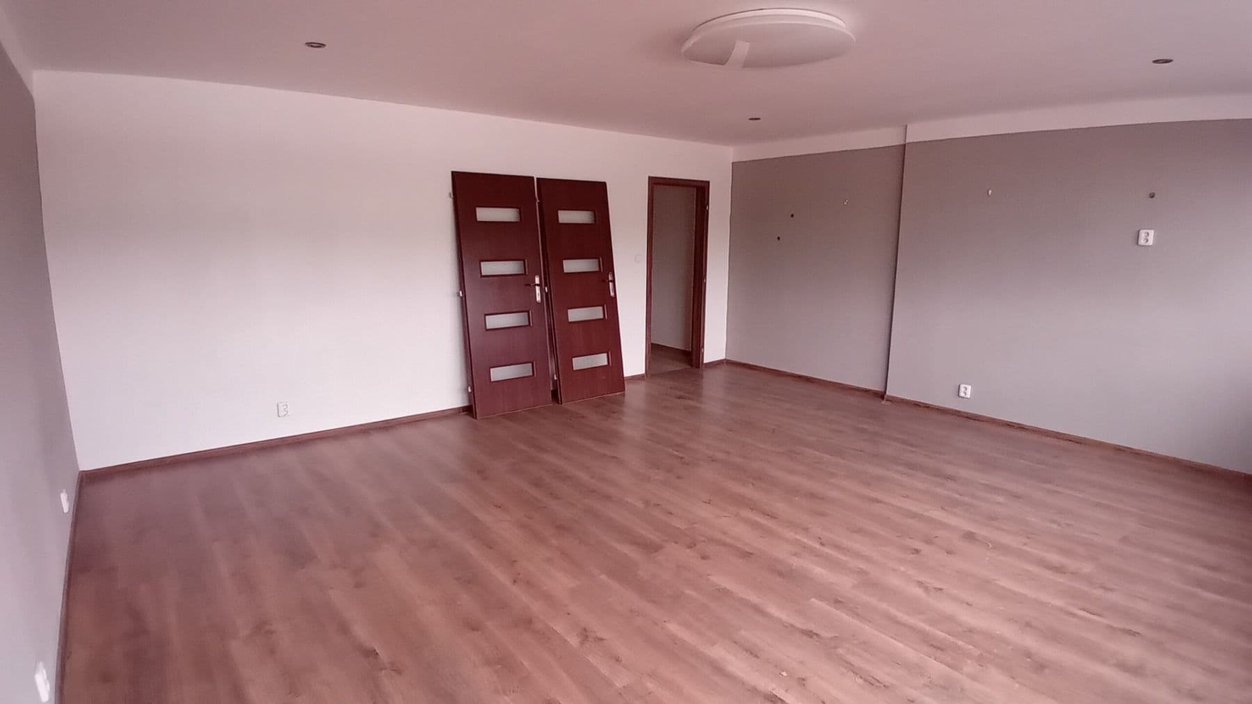 Prenájom nebytového priestoru 109 m², Roháčova, Praha, Praha Prenájom nebytového priestoru 109 m², Roháčova, Praha, Praha
