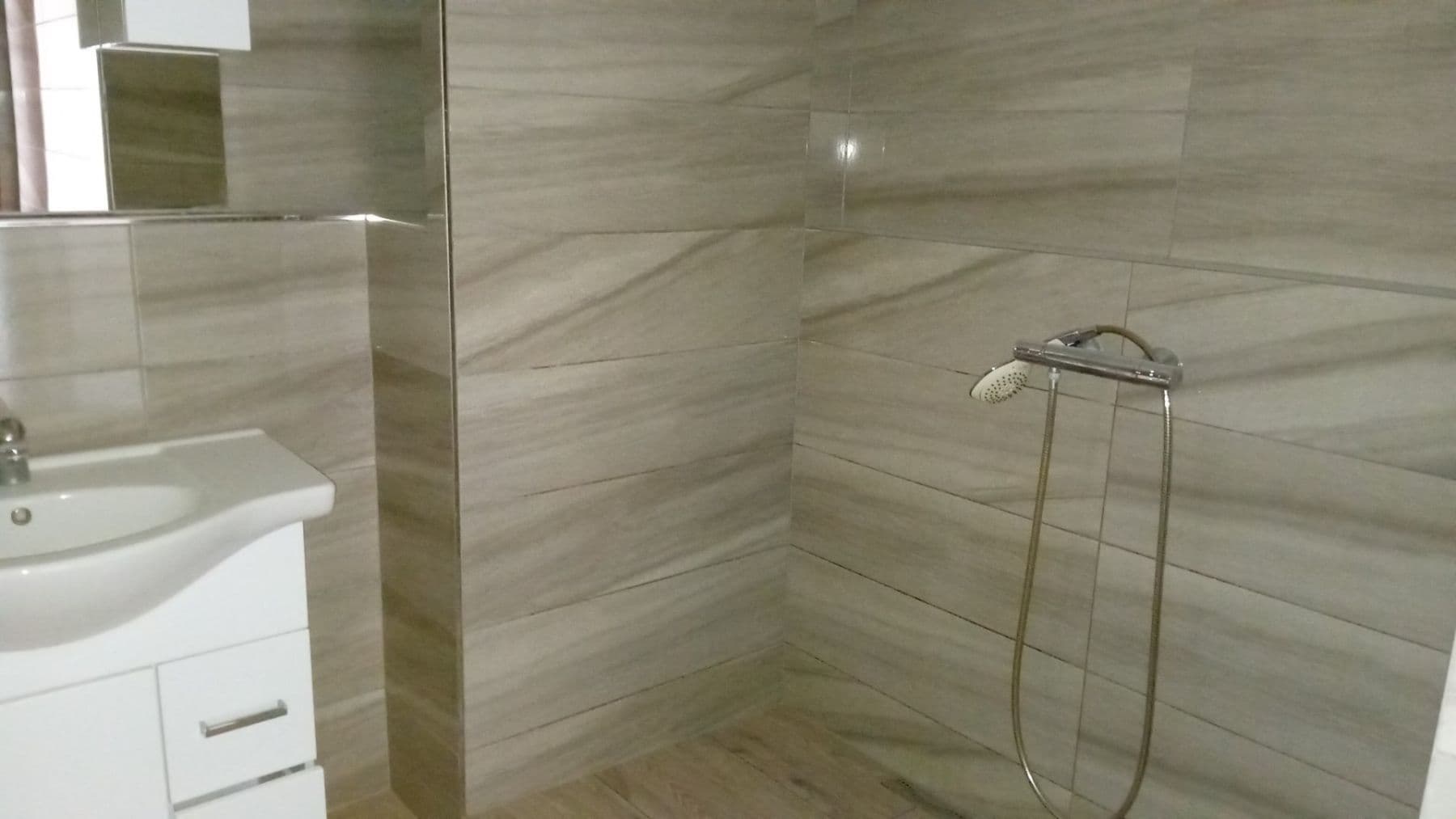 Prenájom nebytového priestoru 109 m², Roháčova, Praha, Praha Prenájom nebytového priestoru 109 m², Roháčova, Praha, Praha