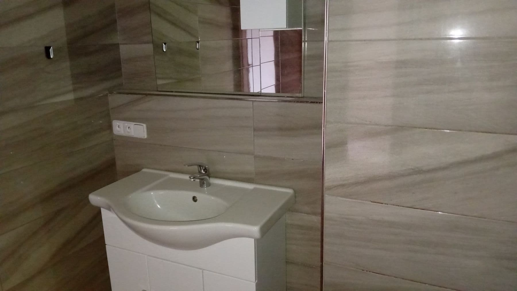 Prenájom nebytového priestoru 109 m², Roháčova, Praha, Praha Prenájom nebytového priestoru 109 m², Roháčova, Praha, Praha