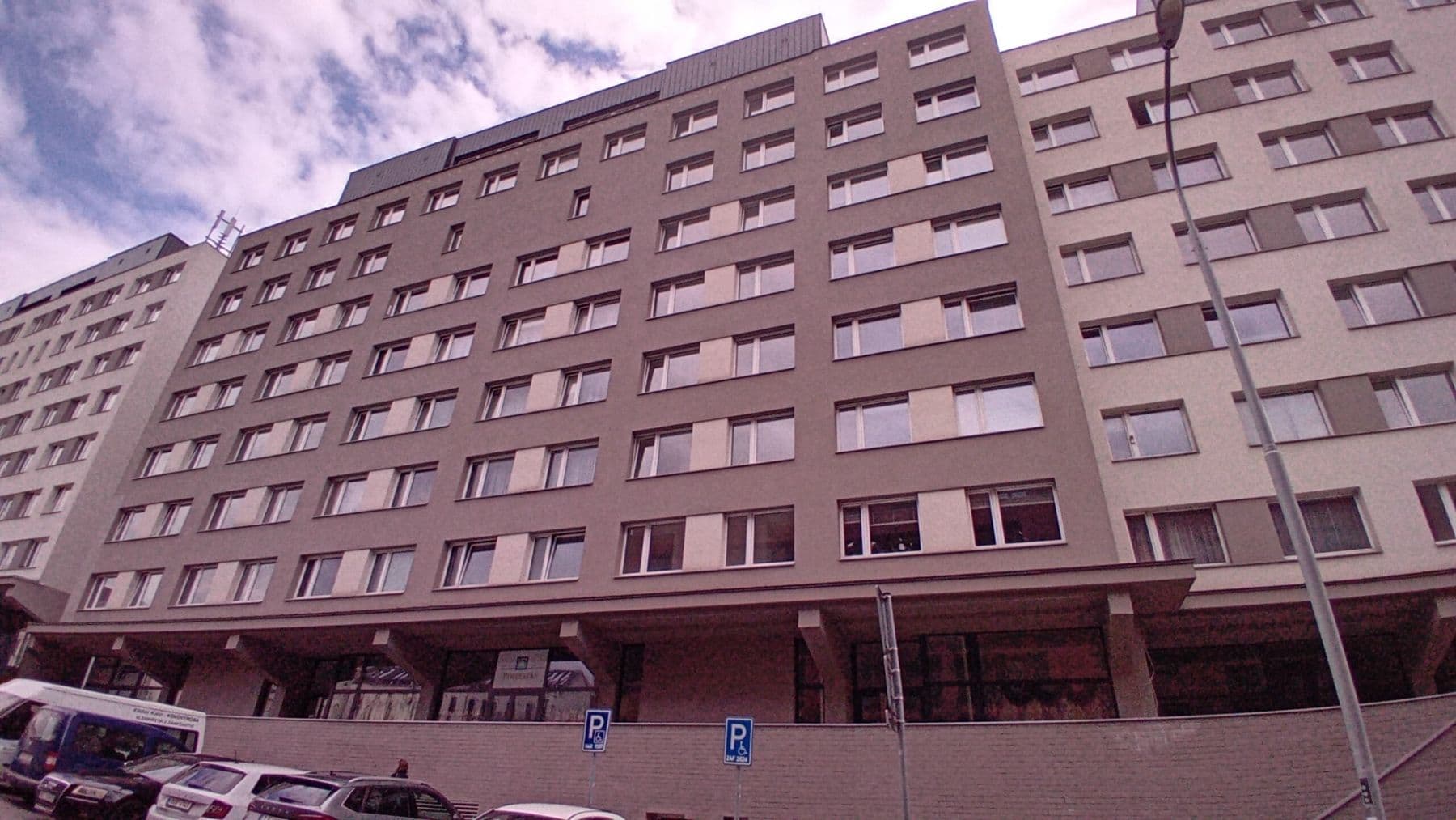 Prenájom nebytového priestoru 109 m², Roháčova, Praha, Praha Prenájom nebytového priestoru 109 m², Roháčova, Praha, Praha
