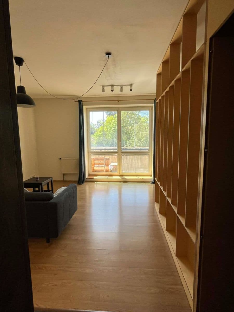 Prenájom bytu 1-izbový 39 m², U Jízdárny, Praha, Praha Prenájom bytu 1-izbový 39 m², U Jízdárny, Praha, Praha