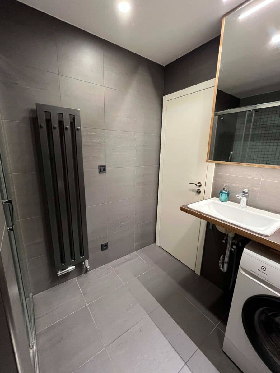 Prenájom bytu 1-izbový 39 m², U Jízdárny, Praha, Praha Prenájom bytu 1-izbový 39 m², U Jízdárny, Praha, Praha