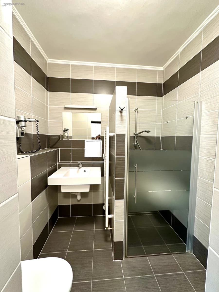 Prenájom bytu 2-izbový 30 m², Suchdolské náměstí, Praha, Praha Prenájom bytu 2-izbový 30 m², Suchdolské náměstí, Praha, Praha