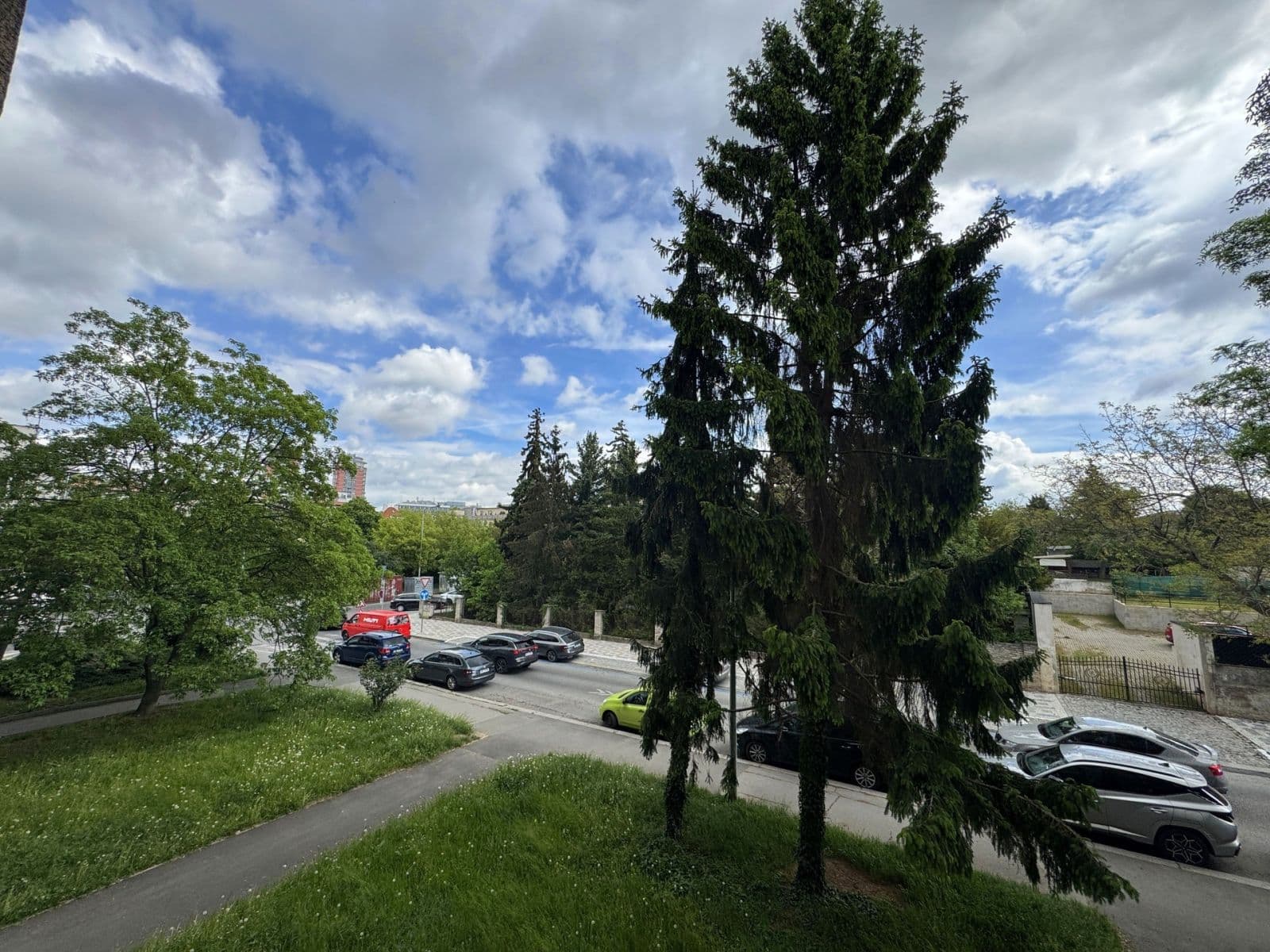 Prenájom bytu 3-izbový 55 m², Nad olšinami, Praha, Praha Prenájom bytu 3-izbový 55 m², Nad olšinami, Praha, Praha