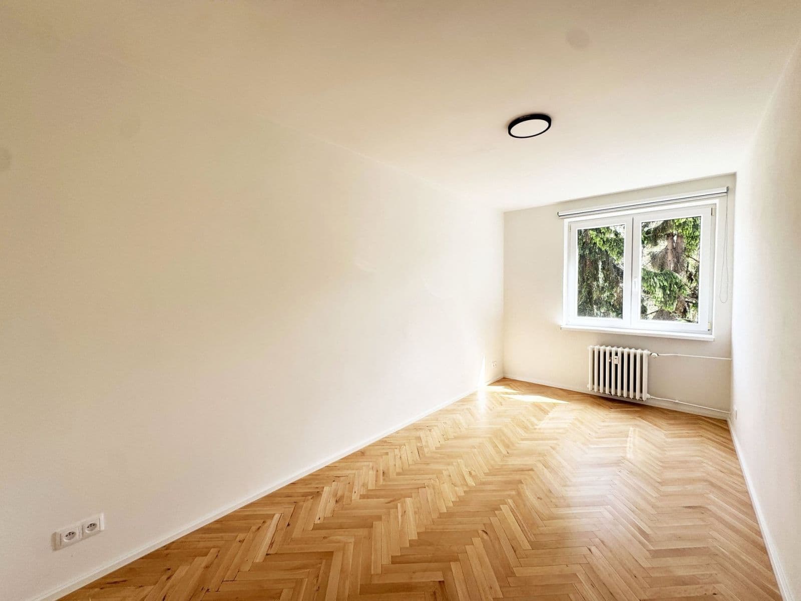 Prenájom bytu 3-izbový 55 m², Nad olšinami, Praha, Praha Prenájom bytu 3-izbový 55 m², Nad olšinami, Praha, Praha