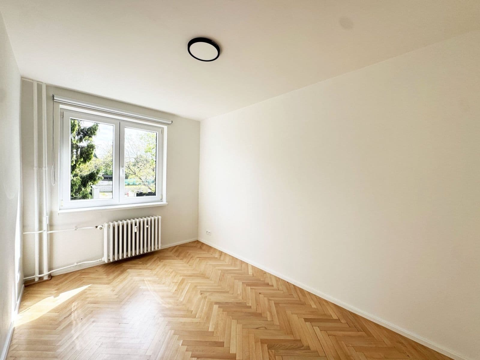 Prenájom bytu 3-izbový 55 m², Nad olšinami, Praha, Praha Prenájom bytu 3-izbový 55 m², Nad olšinami, Praha, Praha