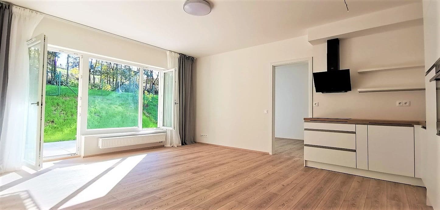 Prenájom bytu 2-izbový 51 m², Pod Areálem, Praha, Praha Prenájom bytu 2-izbový 51 m², Pod Areálem, Praha, Praha