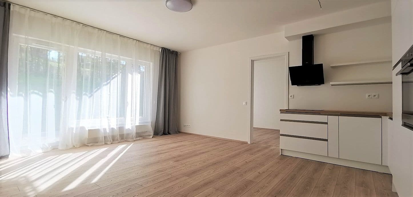 Prenájom bytu 2-izbový 51 m², Pod Areálem, Praha, Praha Prenájom bytu 2-izbový 51 m², Pod Areálem, Praha, Praha