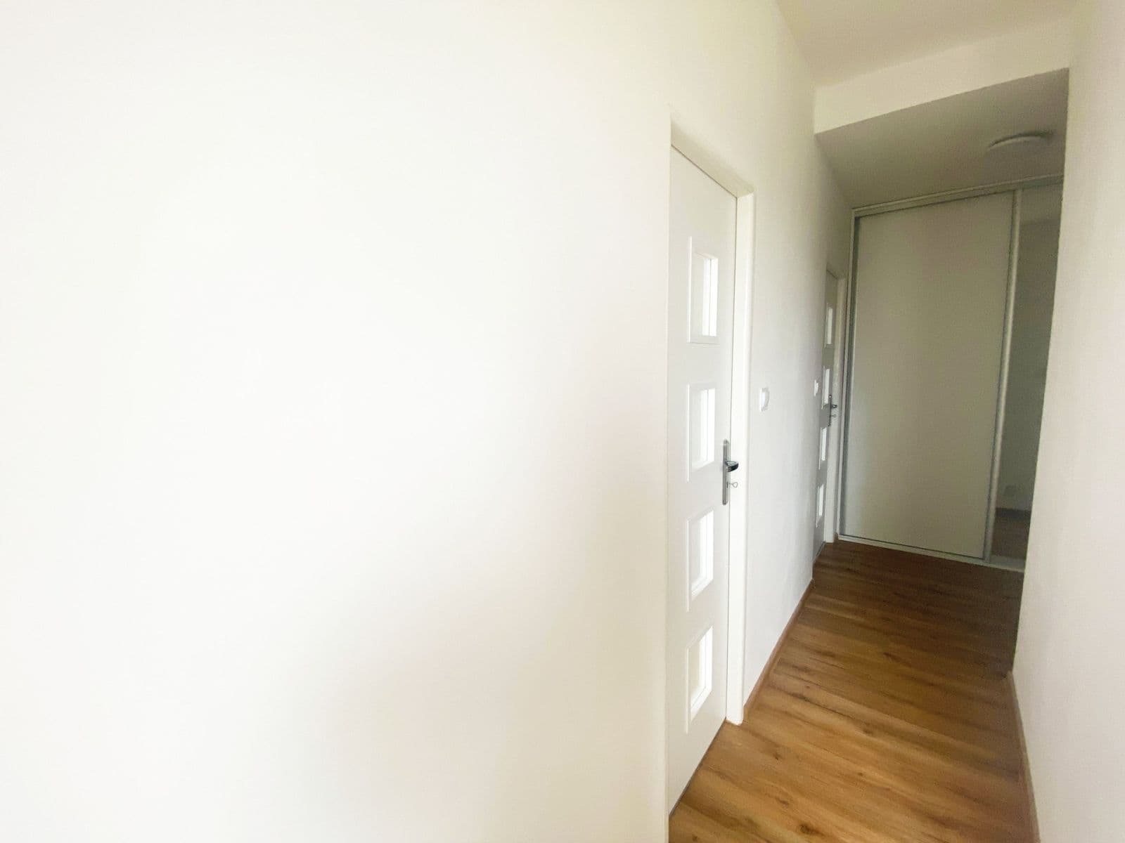 Prenájom bytu 2-izbový 55 m², Hyacintová, Praha, Praha Prenájom bytu 2-izbový 55 m², Hyacintová, Praha, Praha
