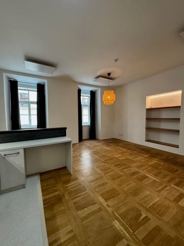 Prenájom bytu 1-izbový 42 m², Pekařská, Brno, Jihomoravský kraj Prenájom bytu 1-izbový 42 m², Pekařská, Brno, Jihomoravský kraj