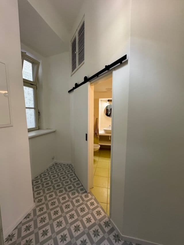 Prenájom bytu 1-izbový 42 m², Pekařská, Brno, Jihomoravský kraj Prenájom bytu 1-izbový 42 m², Pekařská, Brno, Jihomoravský kraj