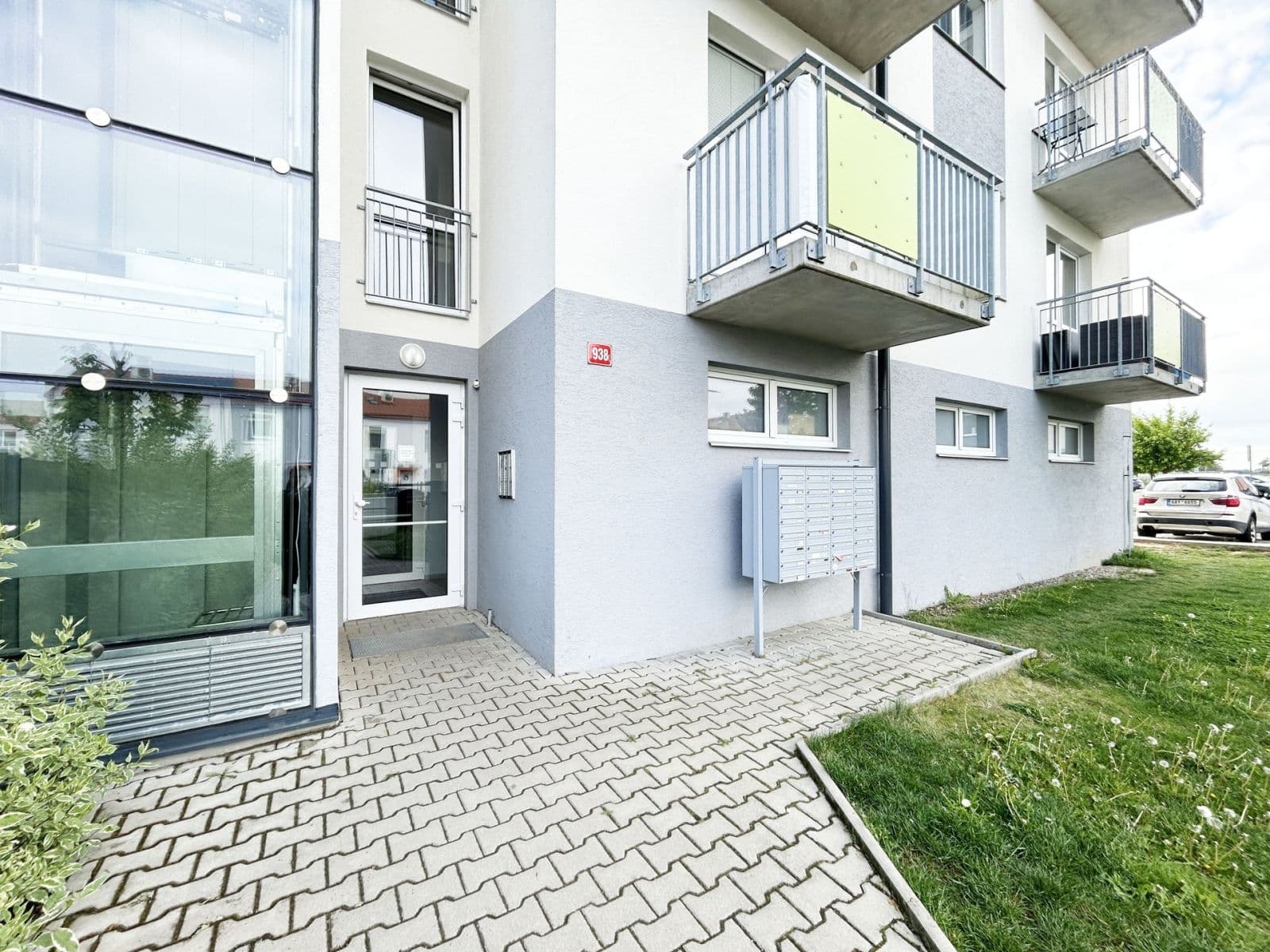 Prenájom bytu 3-izbový 60 m², Příhodova, Chýně, Středočeský kraj Prenájom bytu 3-izbový 60 m², Příhodova, Chýně, Středočeský kraj
