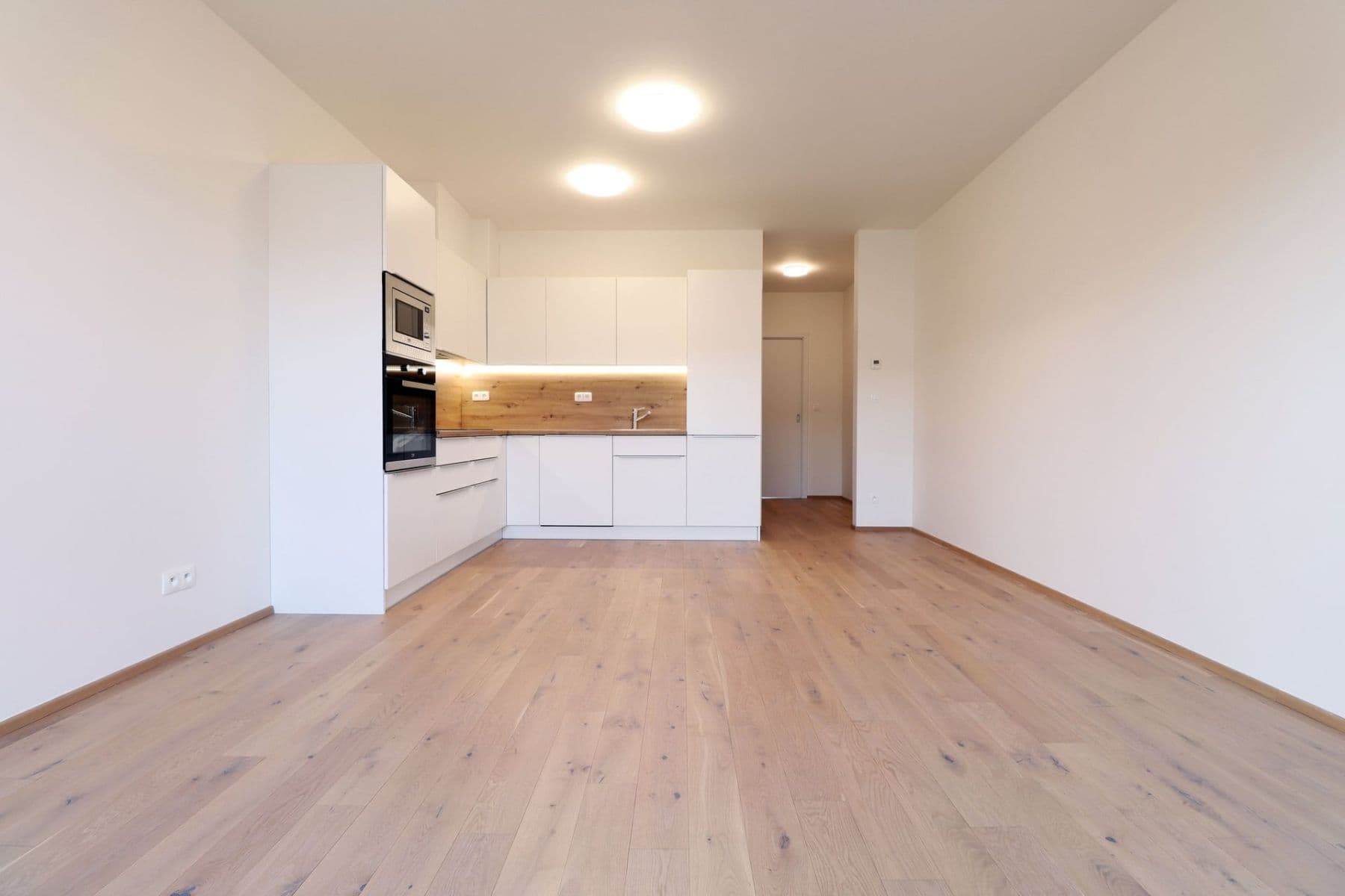Prenájom bytu 2-izbový 50 m², Na Valentince, Praha, Praha Prenájom bytu 2-izbový 50 m², Na Valentince, Praha, Praha