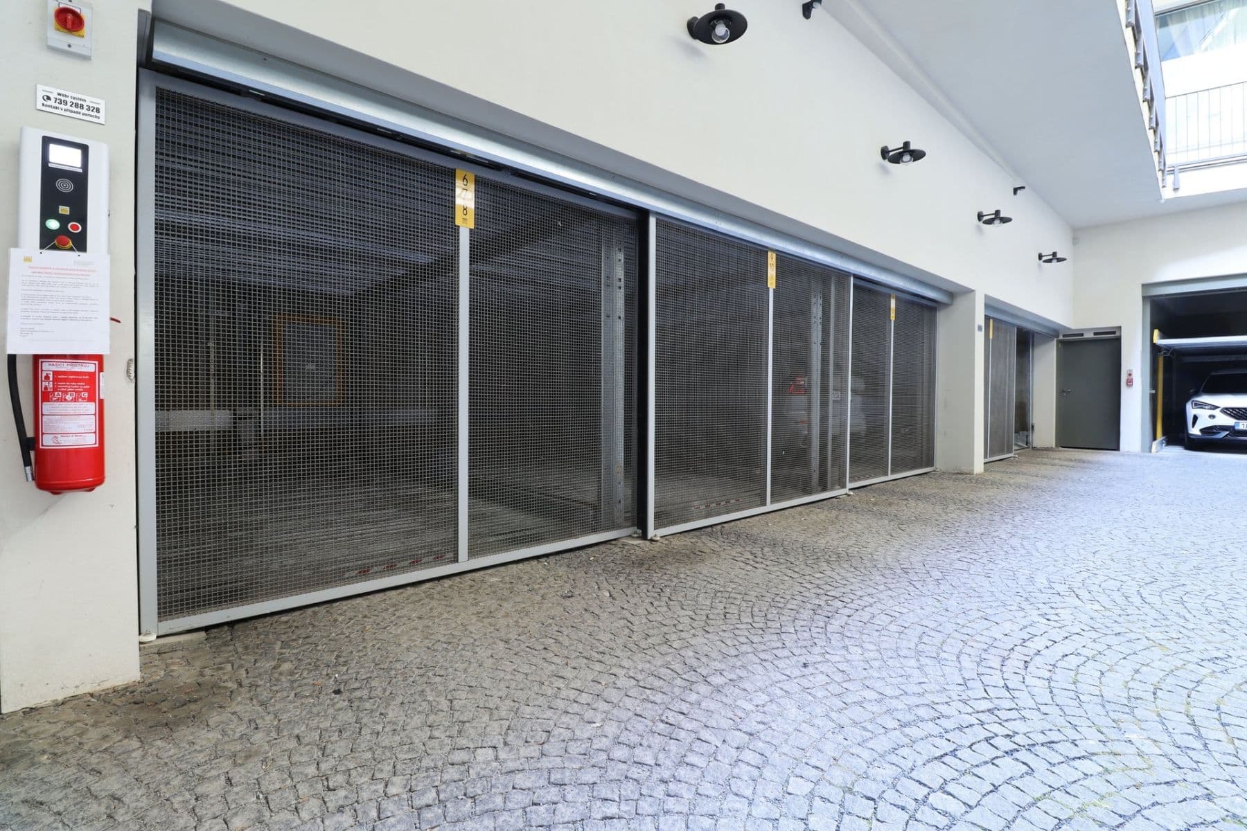 Prenájom bytu 2-izbový 50 m², Na Valentince, Praha, Praha Prenájom bytu 2-izbový 50 m², Na Valentince, Praha, Praha